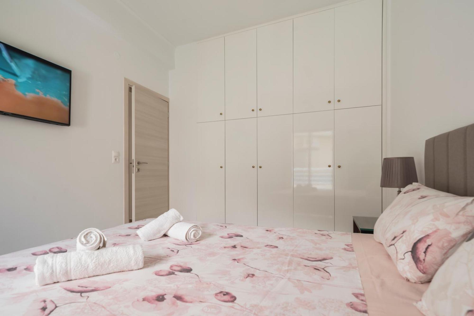 Neon 2Br Luxurious Central Apt Heraklion Екстериор снимка
