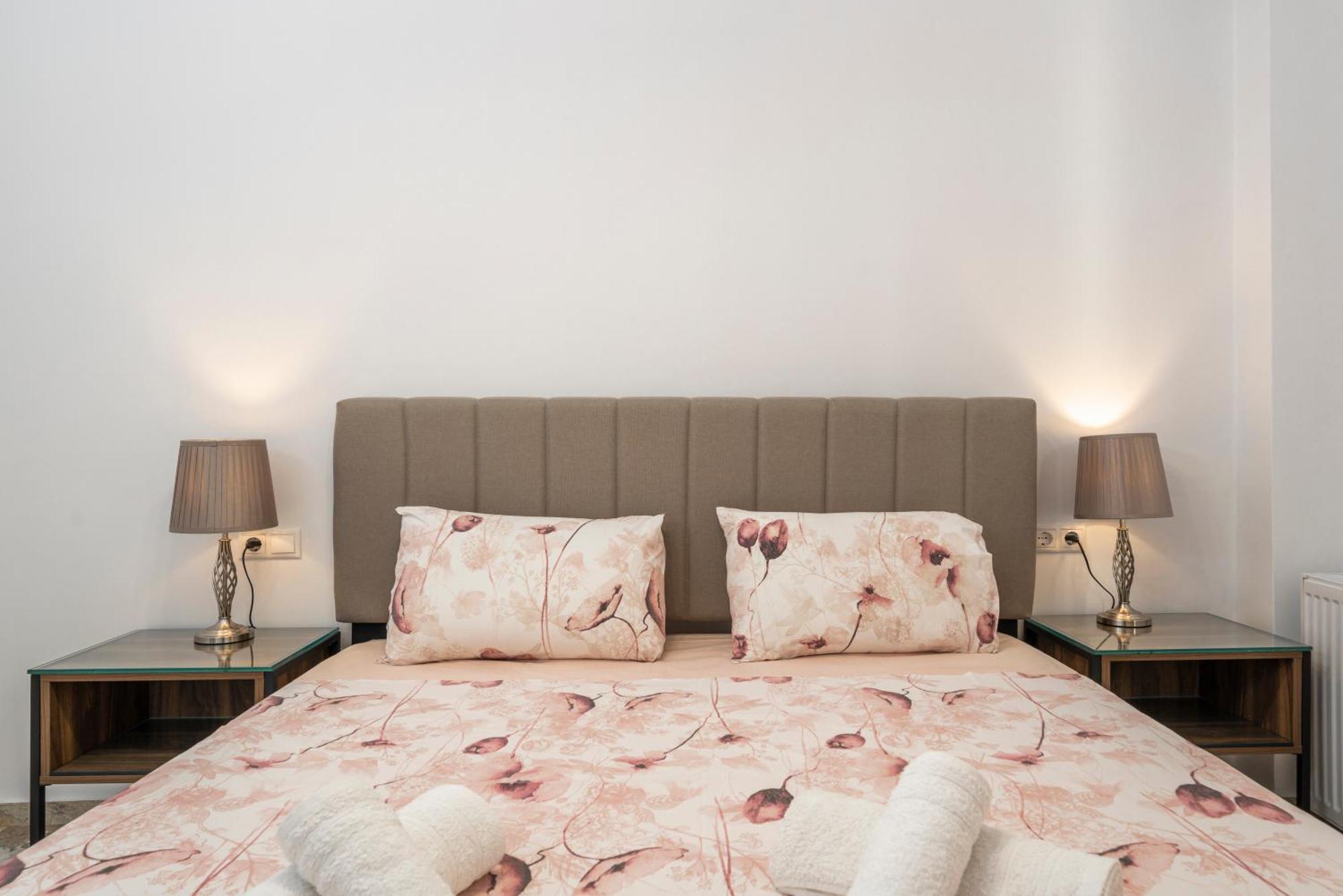 Neon 2Br Luxurious Central Apt Heraklion Екстериор снимка