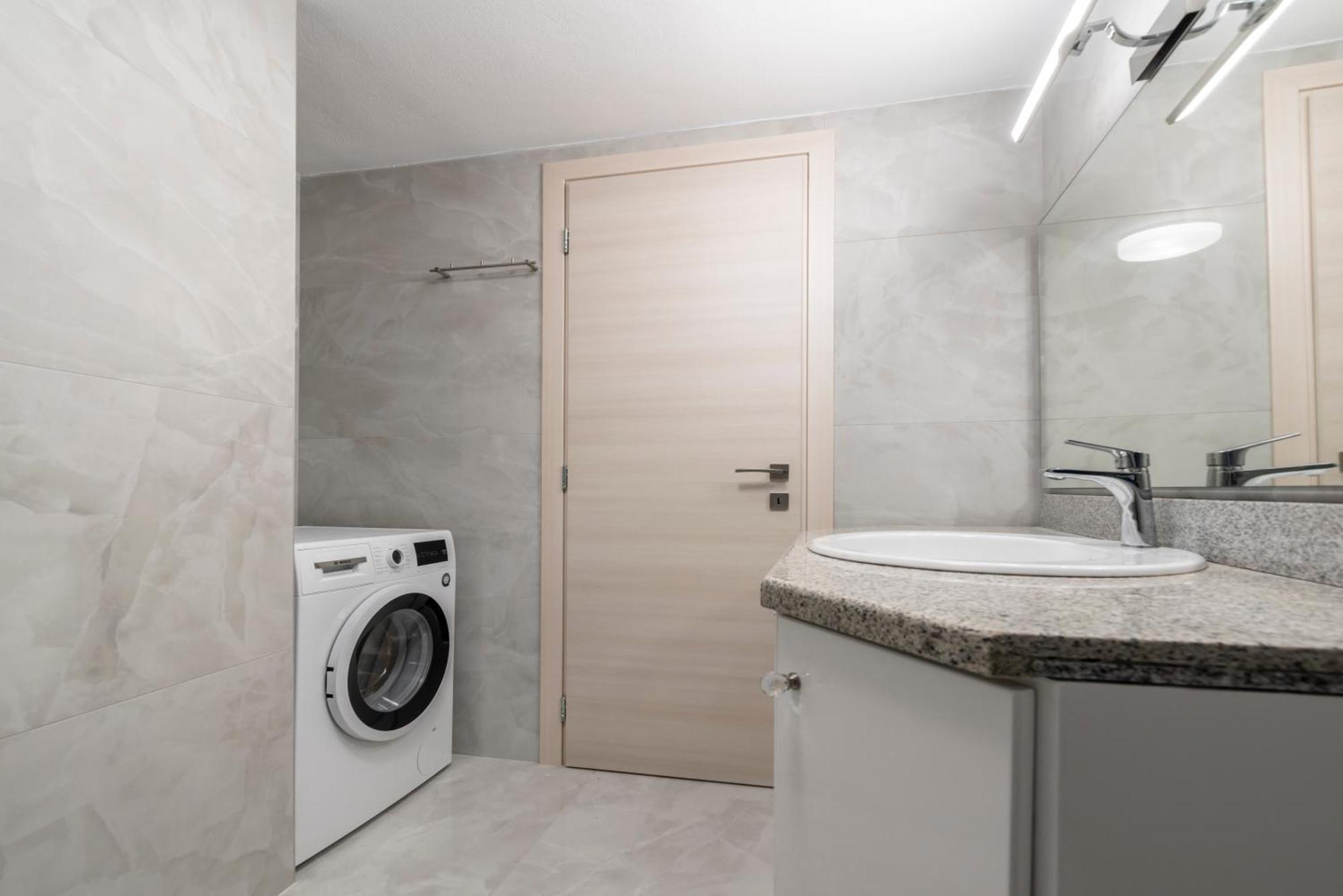 Neon 2Br Luxurious Central Apt Heraklion Екстериор снимка