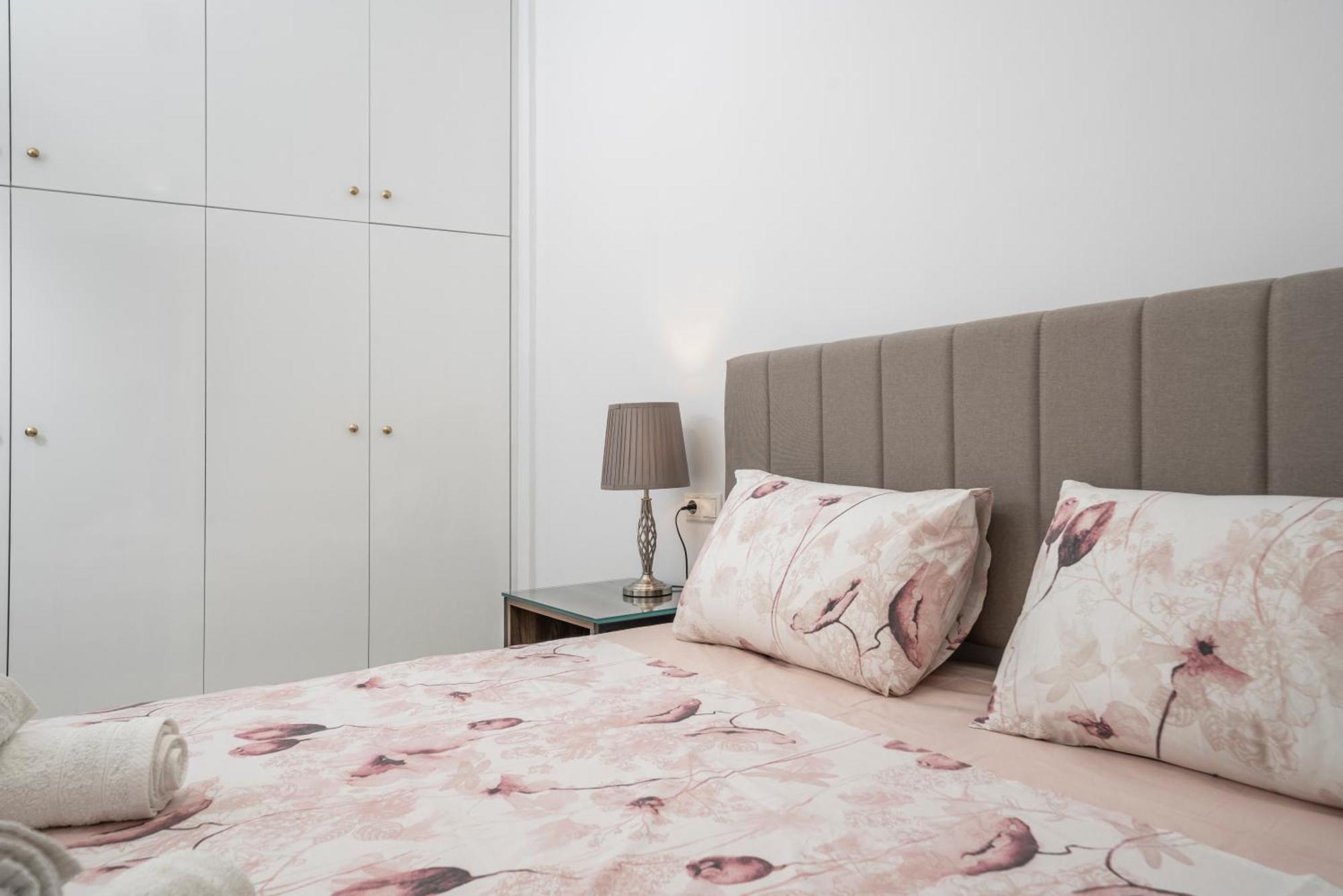 Neon 2Br Luxurious Central Apt Heraklion Екстериор снимка